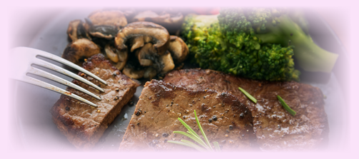 High protein meal - steak - broccoli - mushrooms